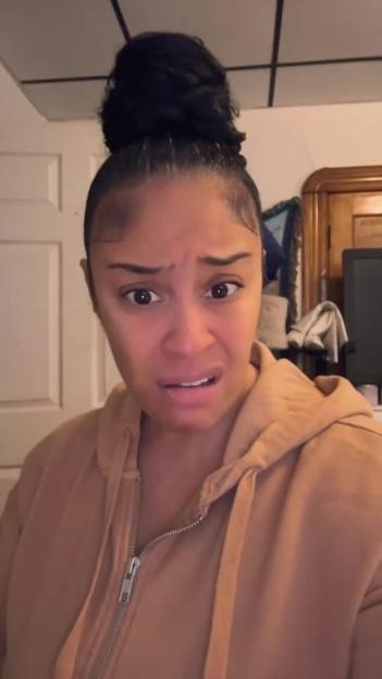 Mom Cancels Christmas for 'Entitled' Kids, Igniting Heated Parenting Debate