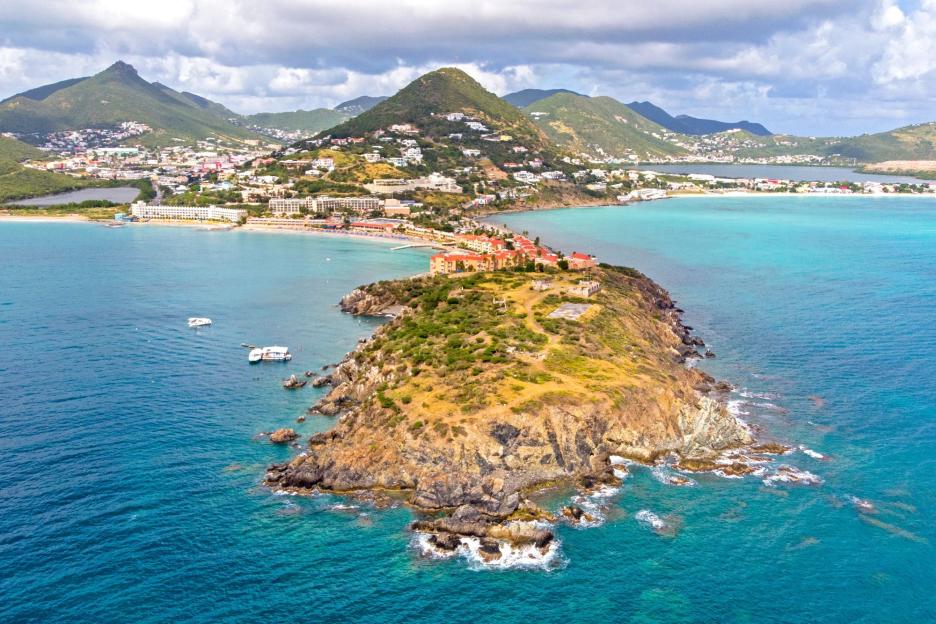 Tragedy Strikes: Royal Caribbean Passenger Loses Life on Snorkeling Adventure at Dream Island