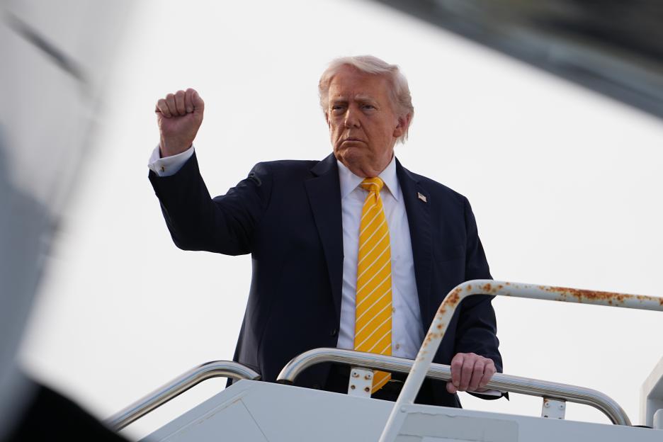 Iran Sets 4-Week Ultimatum for Trump to Lift Strait of Hormuz Blockade Amid Threats of Strikes for 'Misbehavior'