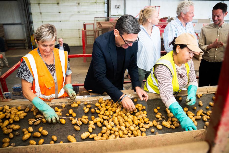 Andy Burnham visits Cornwall