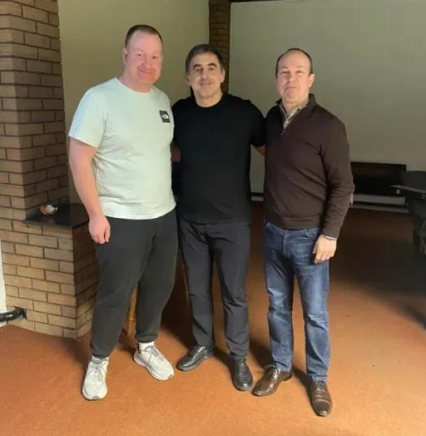 Ronnie O'Sullivan Shows Humility with 'Old School' Pub Practice Before Masters Snooker Event