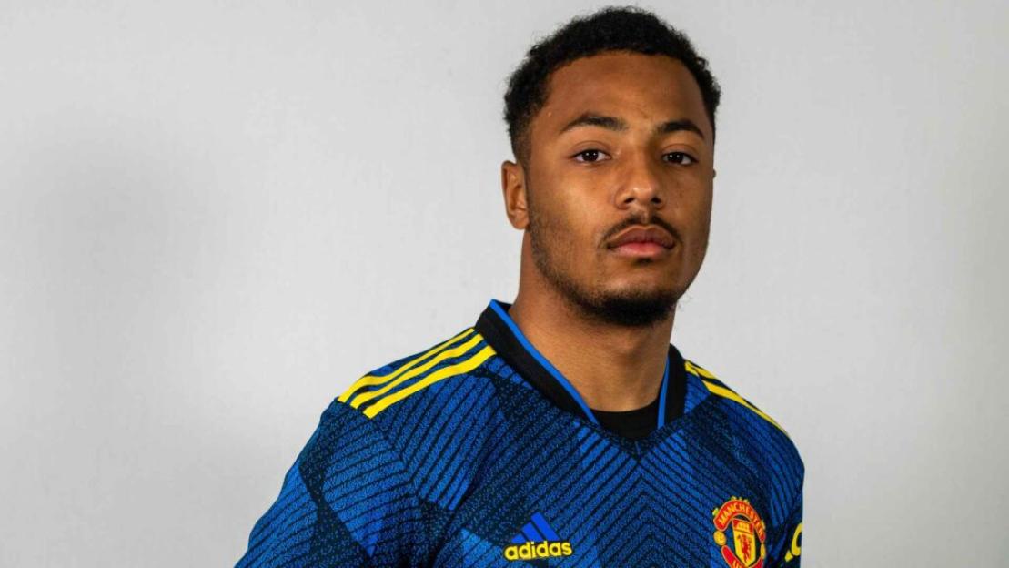 Super Eagles Spotlight: Former Man United Striker Hoogewerf Reveals Why He’s Eager to Play for Nigeria