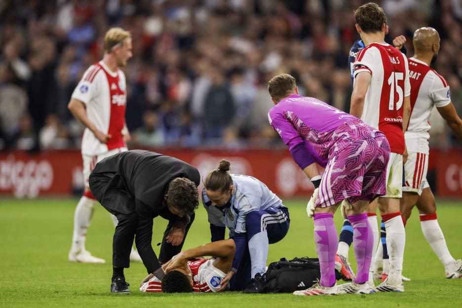 Ajax Star Hospitalized with Bruised Lung After Collision with Mark van Bommel's Son