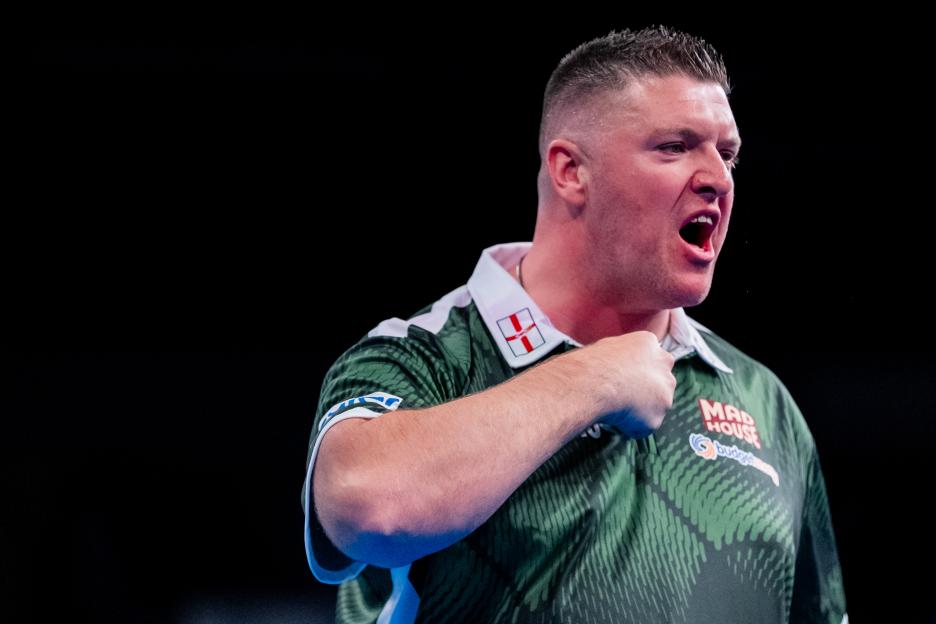 ‘Shock of the night’ – Top seed & home hero Van Gerwen KO’d from World Series of Darts in first round by late call-up