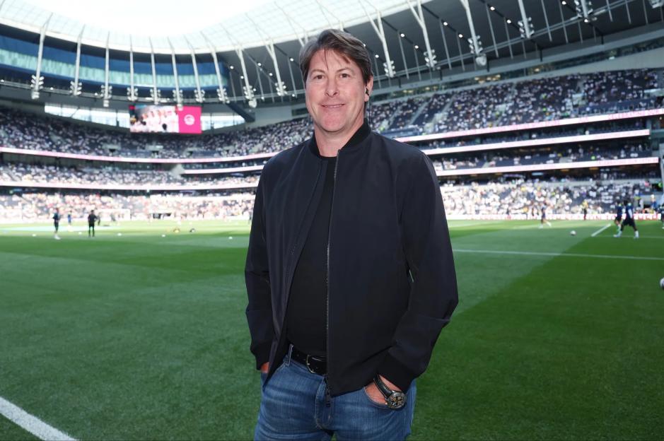Tottenham Legend Urges Roberto De Zerbi to Sign Six More Players Following Robertson and Senesi Deals