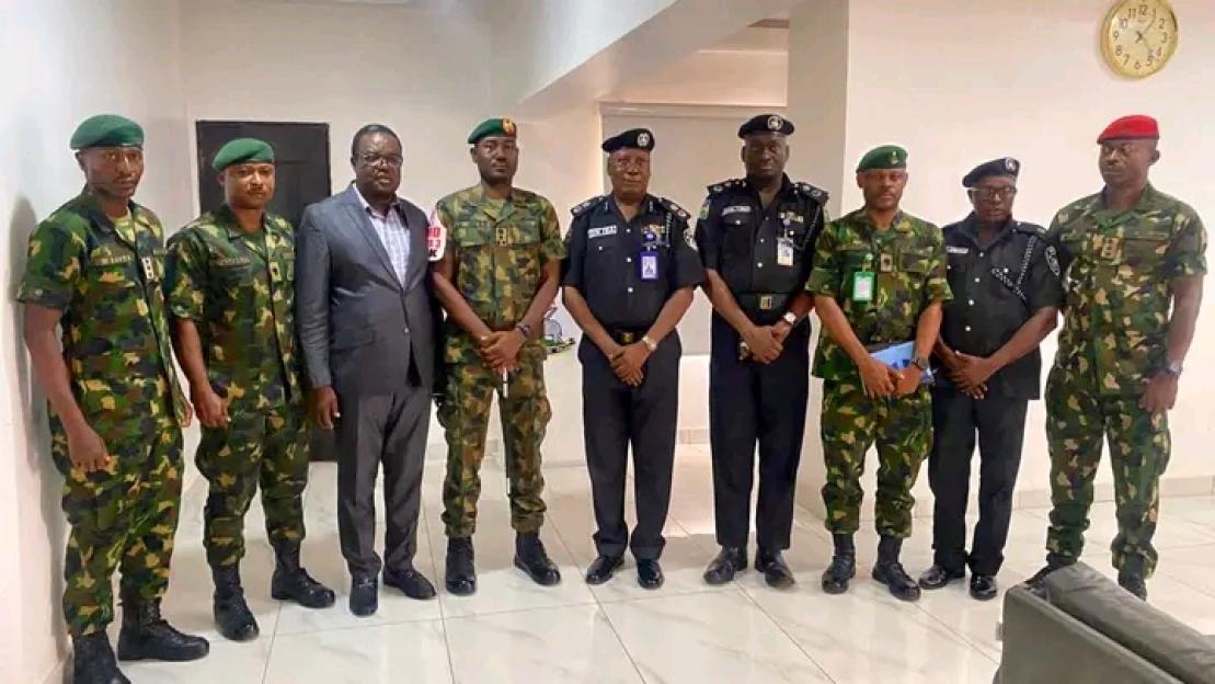 Nigerian Army's 14 Brigade and Abia Police Join Forces to Tackle Crime Together
