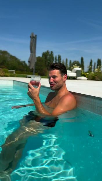 Fans Call Out Mark Wright as 'Selfish' for Lush Lawn at Essex Mansion During Drought and Hosepipe Ban