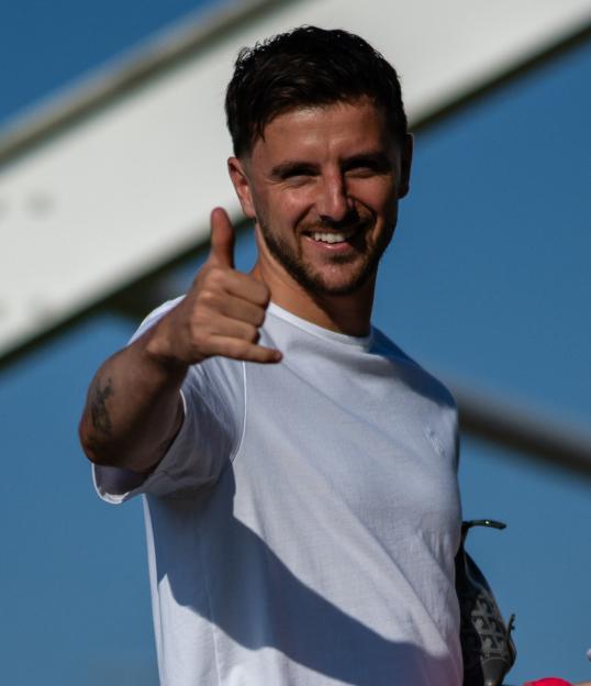 'Michael Carrick Contemplates Surprising Tactical Shift to Address Man Utd's Midfield Dilemma Amid Uncertain Summer Transfers'