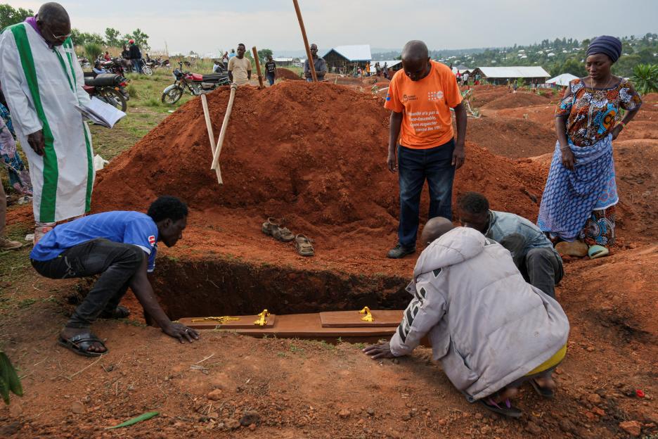 At least 30 deaths at Congo camp show Ebola could be spreading fast