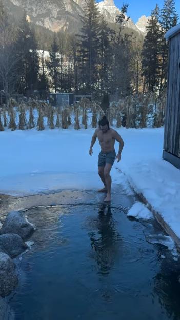 NINTCHDBPICT001053358182