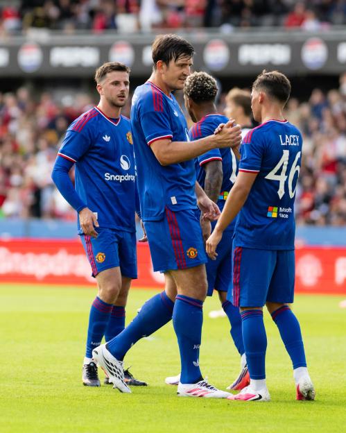 Rosenborg 0, Man Utd 5: Joshua Zirkzee Shines with 'Greatest Pre-Season Goal Ever' in Red Devils' Dominant Victory