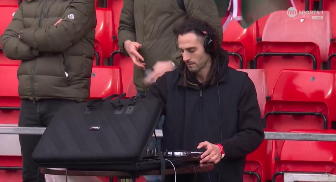 International Rugby Superstar Transforms into DJ Ahead of Cup Final on TNT Sports!