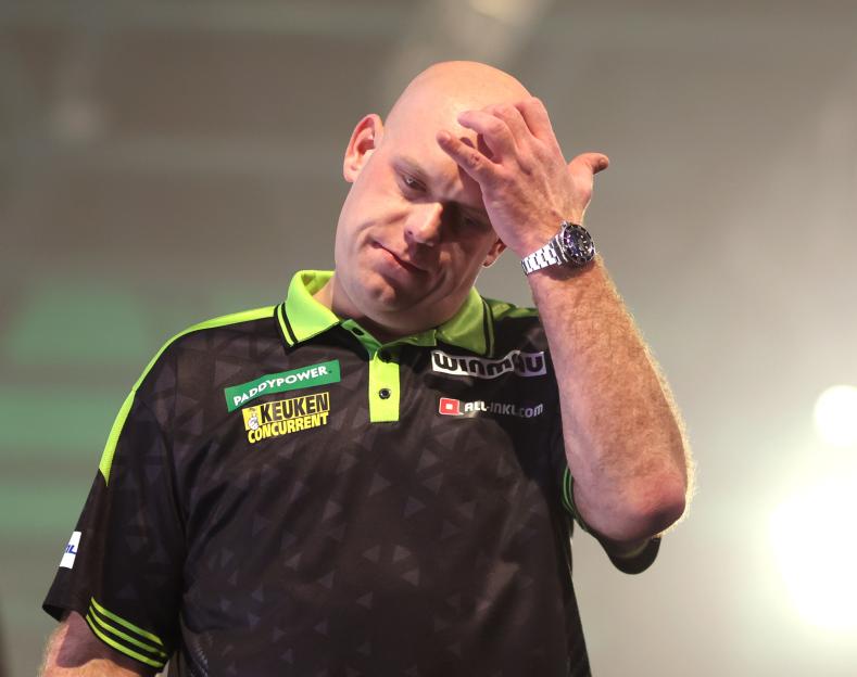 World Darts Championship LIVE: Van Gerwen Battles Anderson in Last-16 Showdown – Humphries Takes on Doets Next!