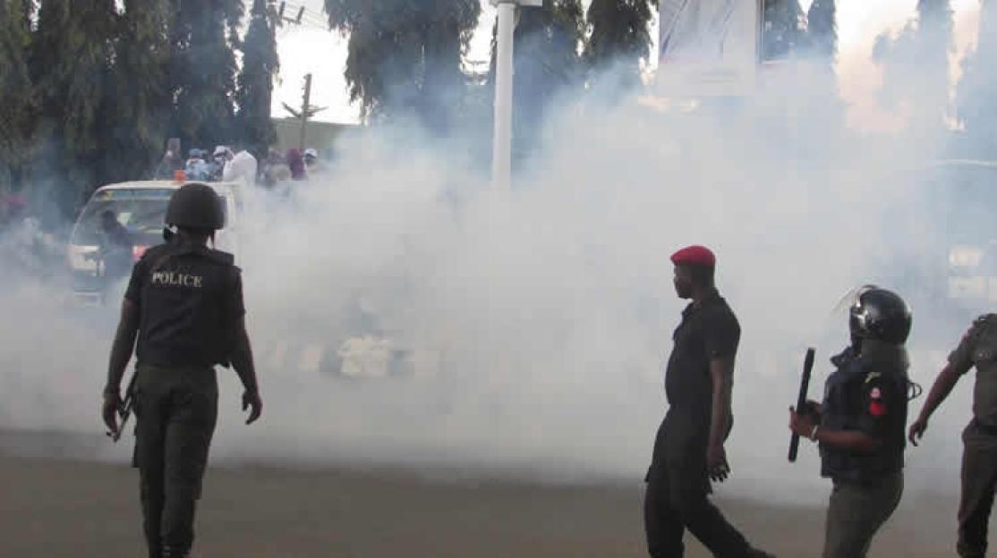 Breaking News: Police Use Tear Gas on Pensioners Demonstrating at Lagos House