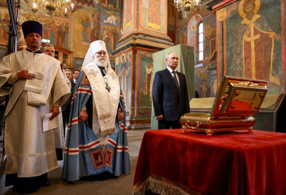 Russian President Vladimir Putin visits Archangel Cathedral of the Kremlin