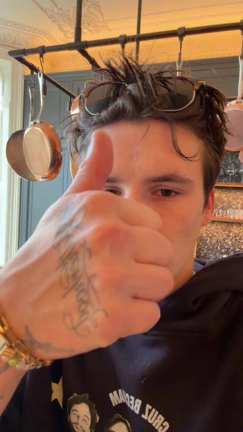 NINTCHDBPICT001066484674