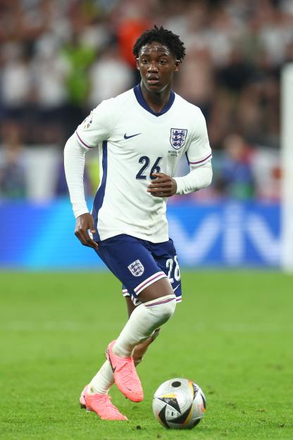 Kobbie Mainoo Takes on England Rivals, Including Surprise Ex-Man Utd Star, Ahead of World Cup Showdown