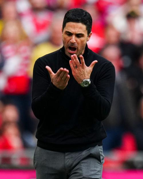 'Arsenal's Title Hopes in Jeopardy: Alarming Stats Reveal Pressure Mounting as Rivals Close In'