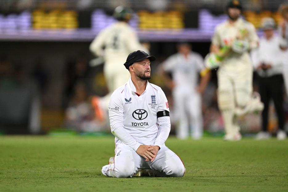 The Ashes 2025-26: Australia vs. England 2nd Test - Day 2