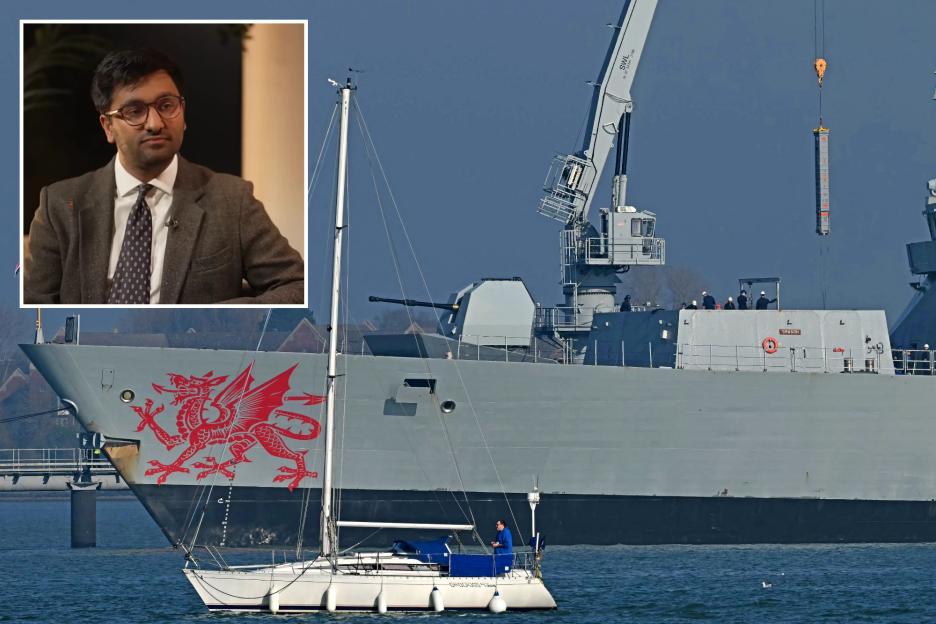 'UK Ministers Ignored Early Warnings of Iran Attack as HMS Dragon Remains Docked'