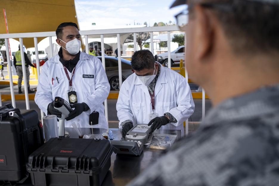 Nogales border with increased presence of Mexican troops looking for fentanyl and migrants