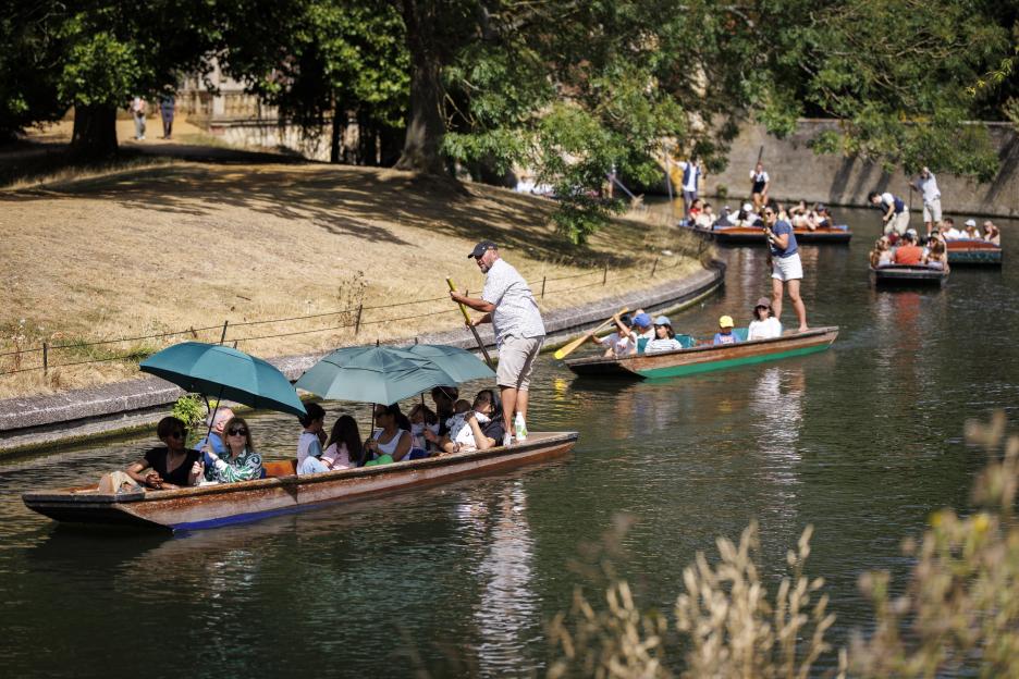 Britain Braces for Sizzling 36°C Temperatures Next Week, Marking 5th Heatwave and Breaking 30-Year Sunshine Record!