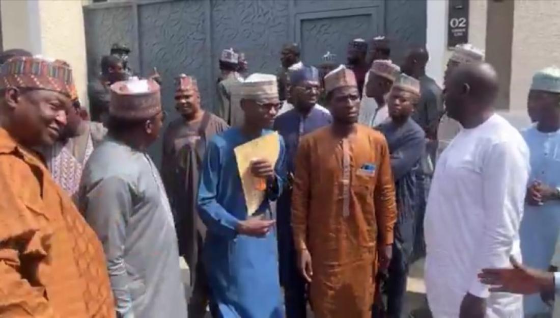 'Malami Challenges EFCC Operatives: 'Where’s Your Court Order? Are You Trying to Disgrace Me?' [VIDEO]'
