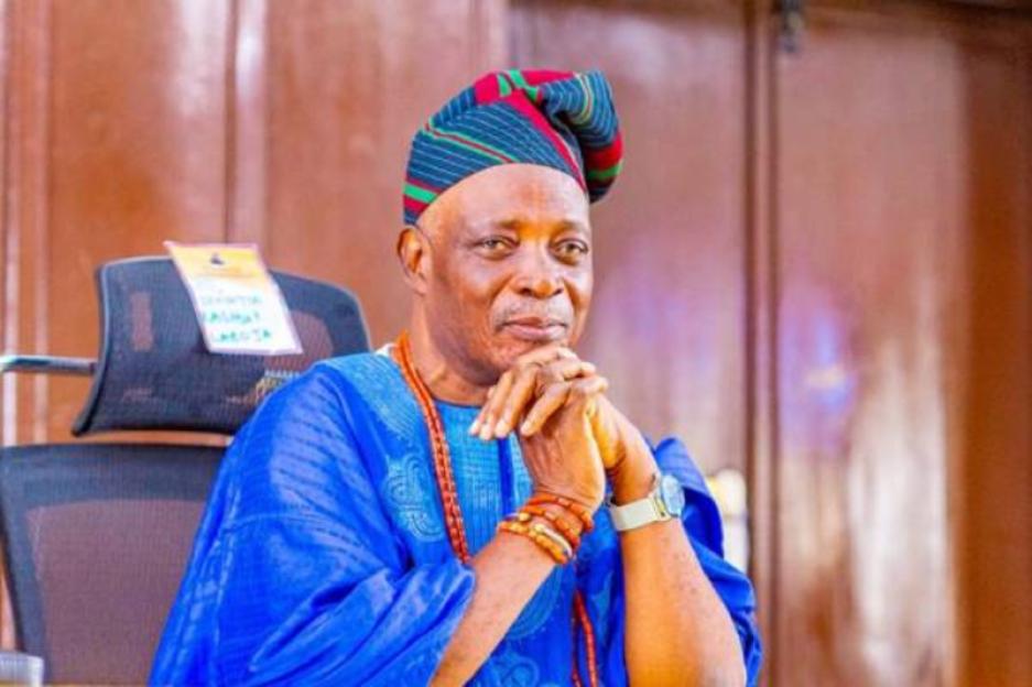 'Olubadan Urges Mogajis and Baales: Keep Criminals Out—Security is Everyone's Responsibility!'