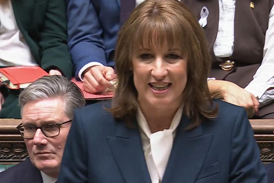 BRITAIN-POLITICS-ECONOMY-BUDGET