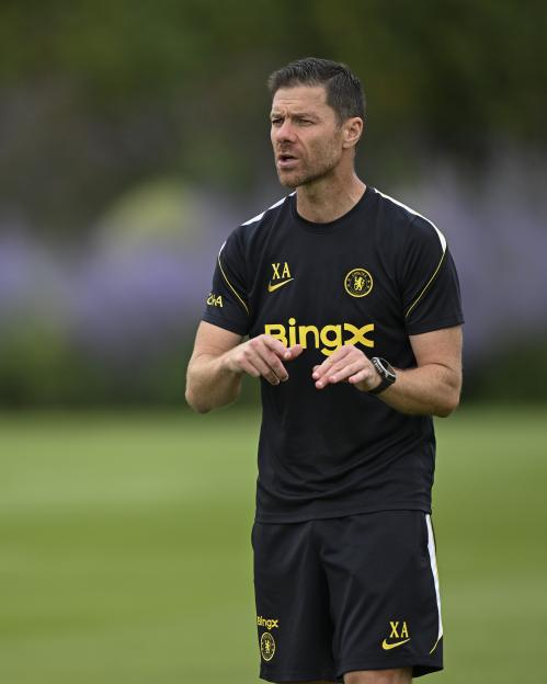 Chelsea Leaves Out Two New Summer Signings from Pre-Season Tour in Australia and Asia, Raising Concerns for Xabi Alonso