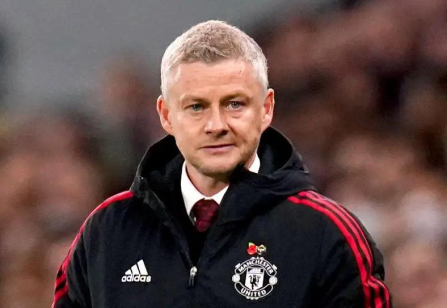 EPL Buzz: Solskjaer Eyes Potential Replacement for Amorim at Manchester United