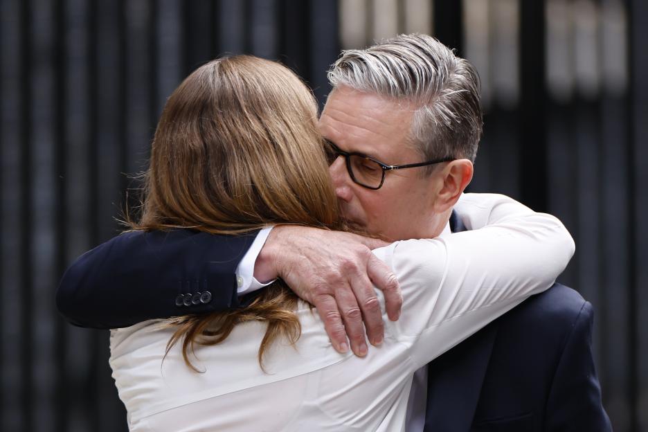 Keir Starmer resigns as British Prime Minister