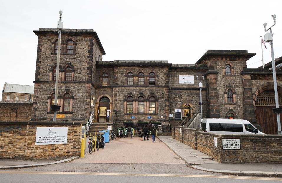 Outrage Erupts as Inmates Enjoy Chicken Takeaways in Cells at Controversial Jail That Accidentally Released Three Prisoners