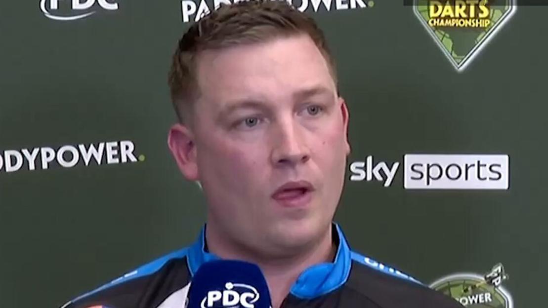 “Newcastle Fan and Darts Star Chris Dobey’s Press Conference Takes a Turn as He Calls Out ‘Horrible Song’ Interruption!”